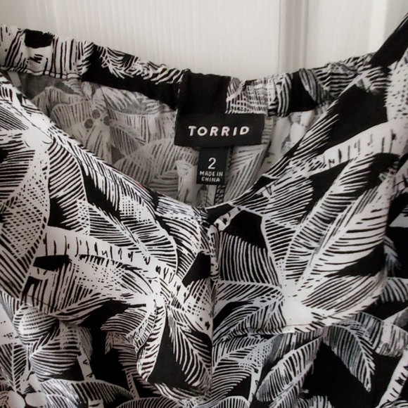 Torrid Summer Dress - Picture 4 of 6